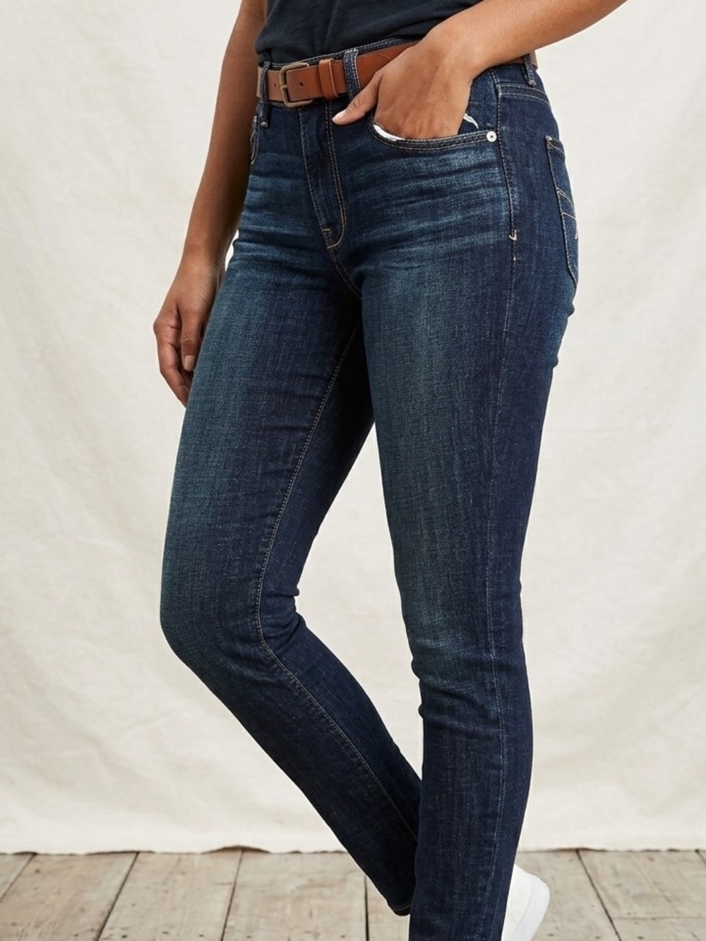 ​American Eagle Hi-Rise Skinny Super Stretch Jeans Dark Wash Size 12